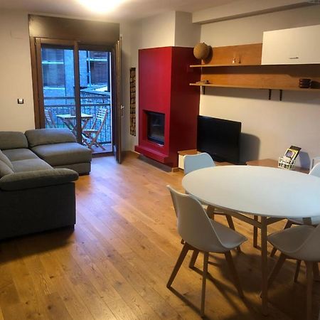 Precioso Apartamento Con Piscina, Ideal Familias! Sort Luaran gambar